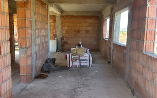 Casă Tip Duplex | 4 Camere | 2 Balcoane | Terasă | Șura Mică - Poză 4