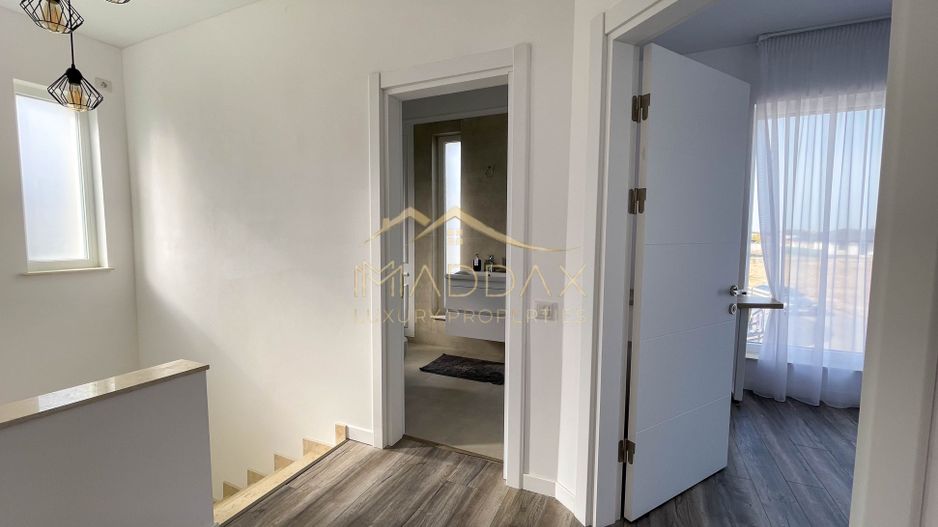 *** Vila 4 camere de vanzare II Nemobilata II Corbeanca - Poză 21