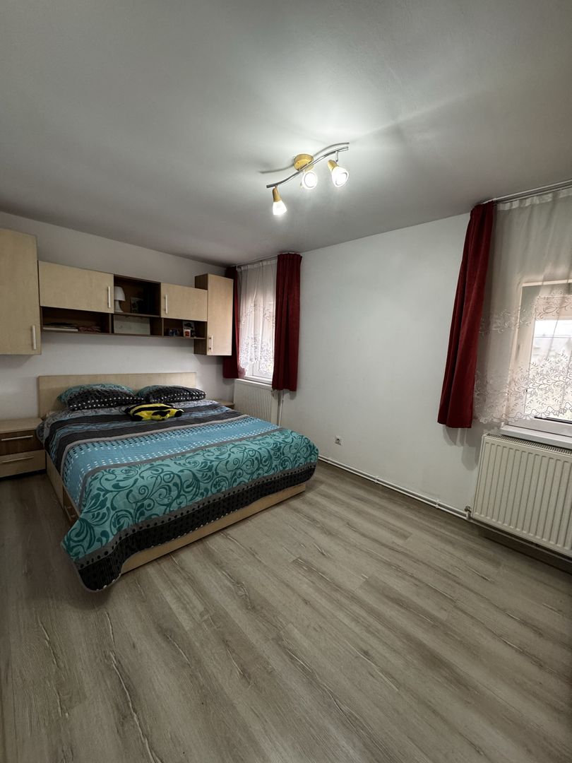 Casa de Vânzare cu lac - Poză 10