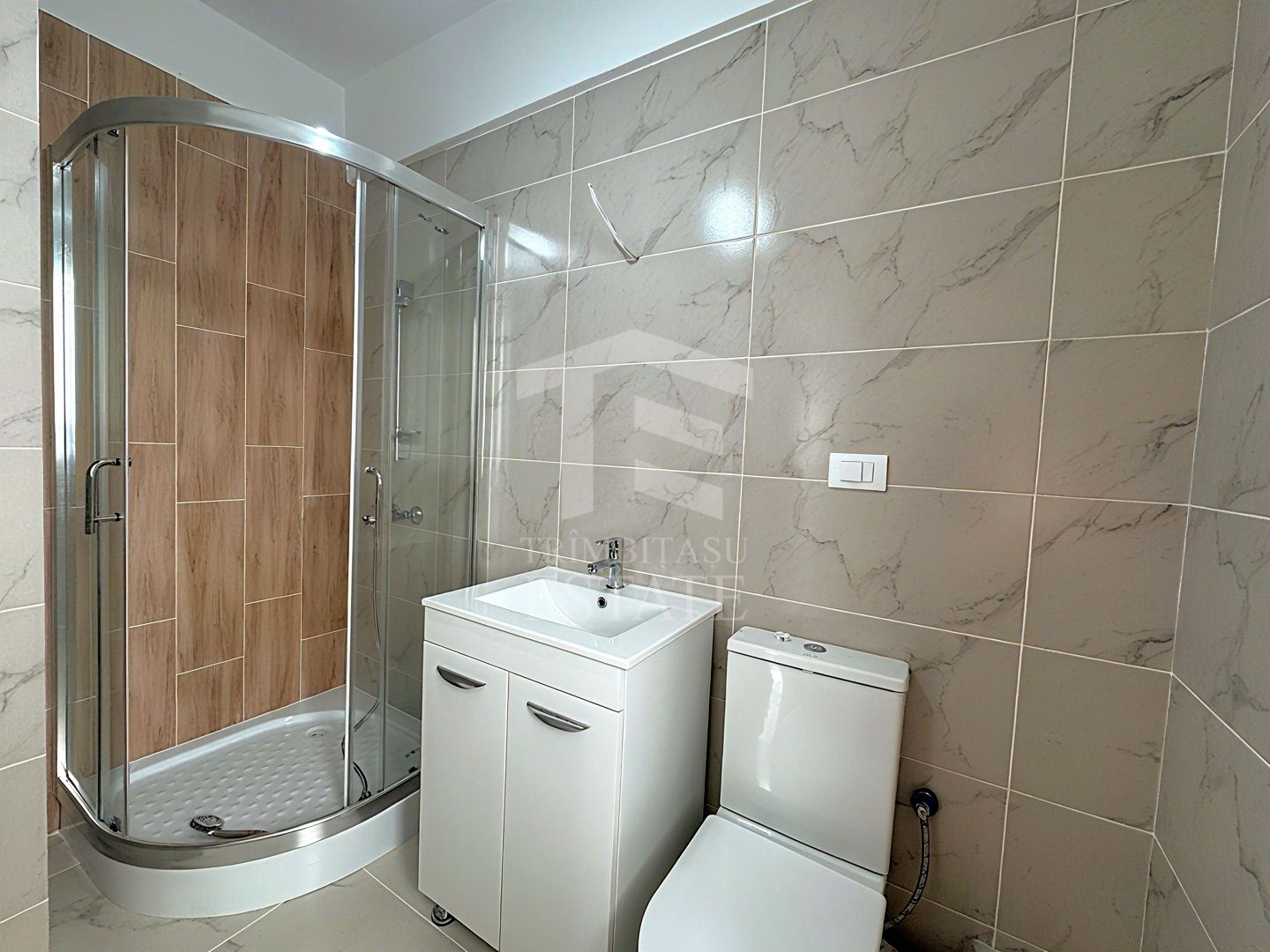 3 camere 88 mp 2 terase 2 băi 2 dressinguri etaj 3/4 lift Sos Cernica - Poză 17