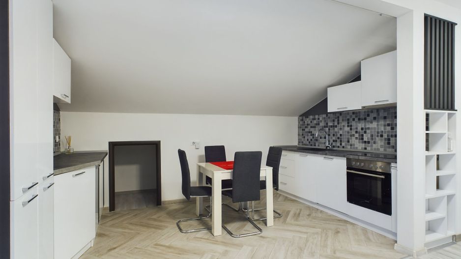 Apartament de închiriat în zona Cetății, bloc nou - Poză 7