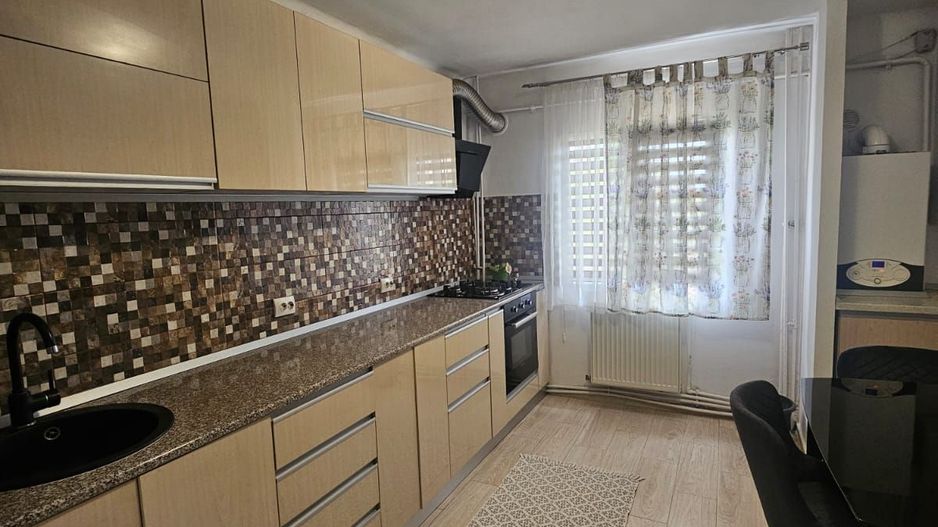 Apartament 3 camere, decomandat- 1 Mai, Sara - Poză 15