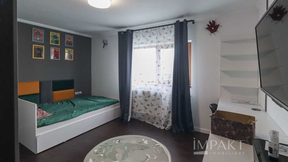 Apartament spatios cu balcon si terasa, complet mobilat, Europa! - Poză 19