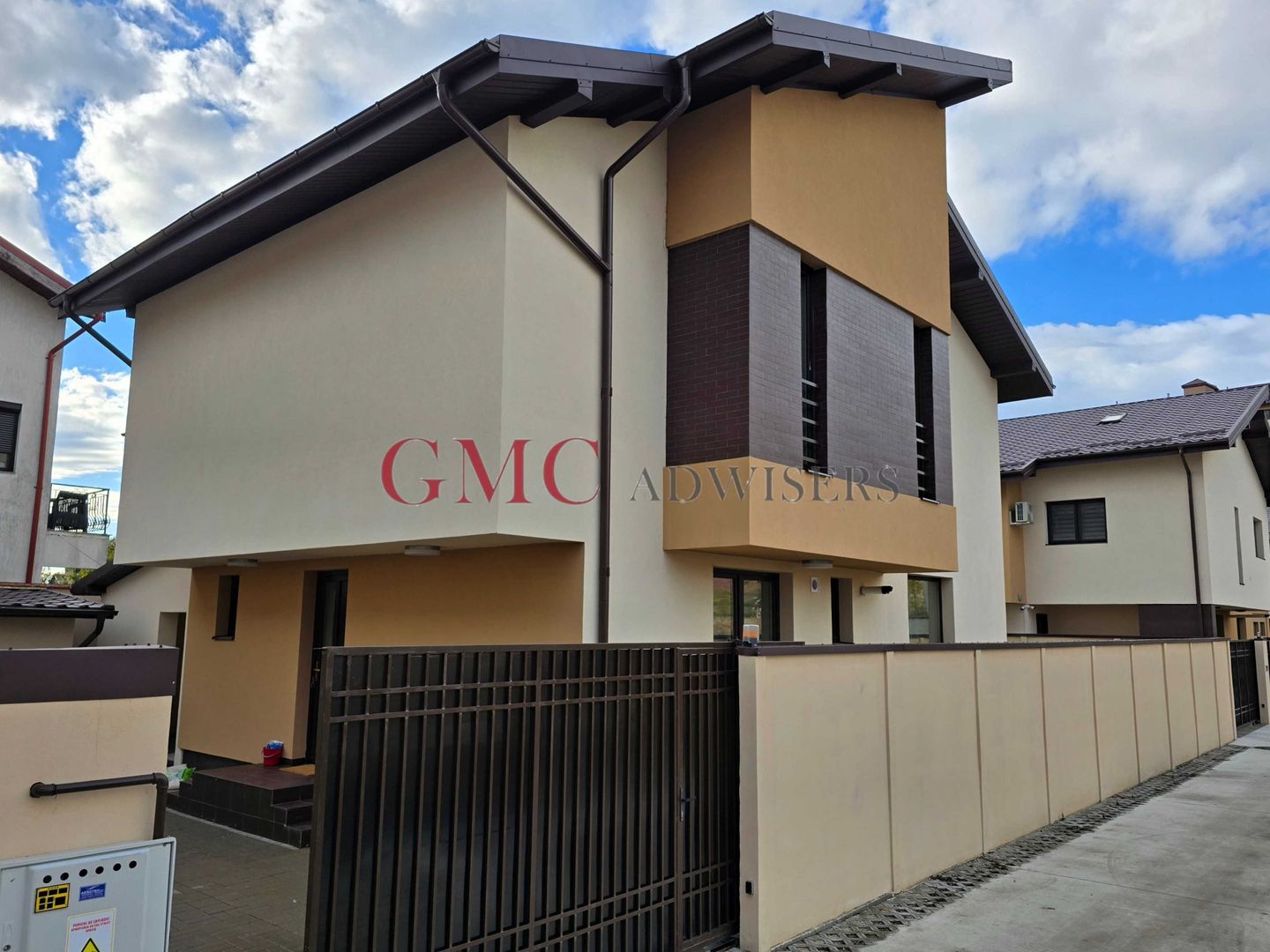 Vila noua mobilata si utilata Prelungirea Ghencea - Poză 1