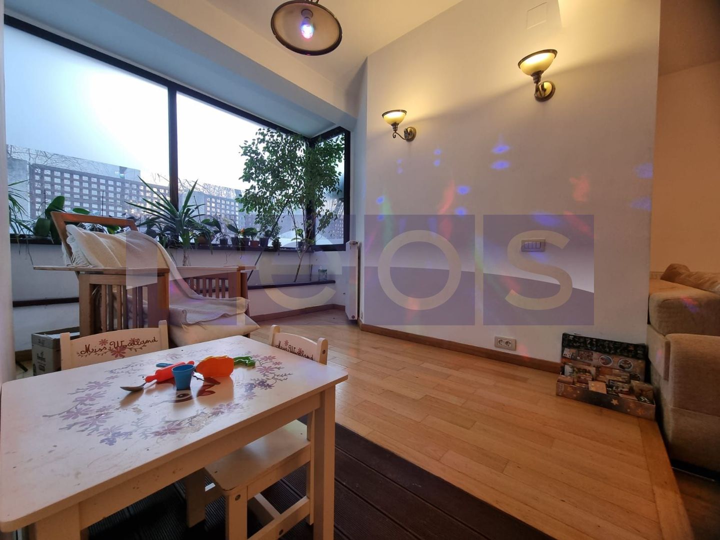 VANZARE- 9- CAMERE (S+P)- VILA -COTROCENI - Poză 7