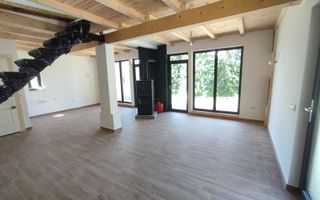 Cabana Noua 3 camere cu acces la Lac-teren 300 mp-terasa-Colibita - Poză 1