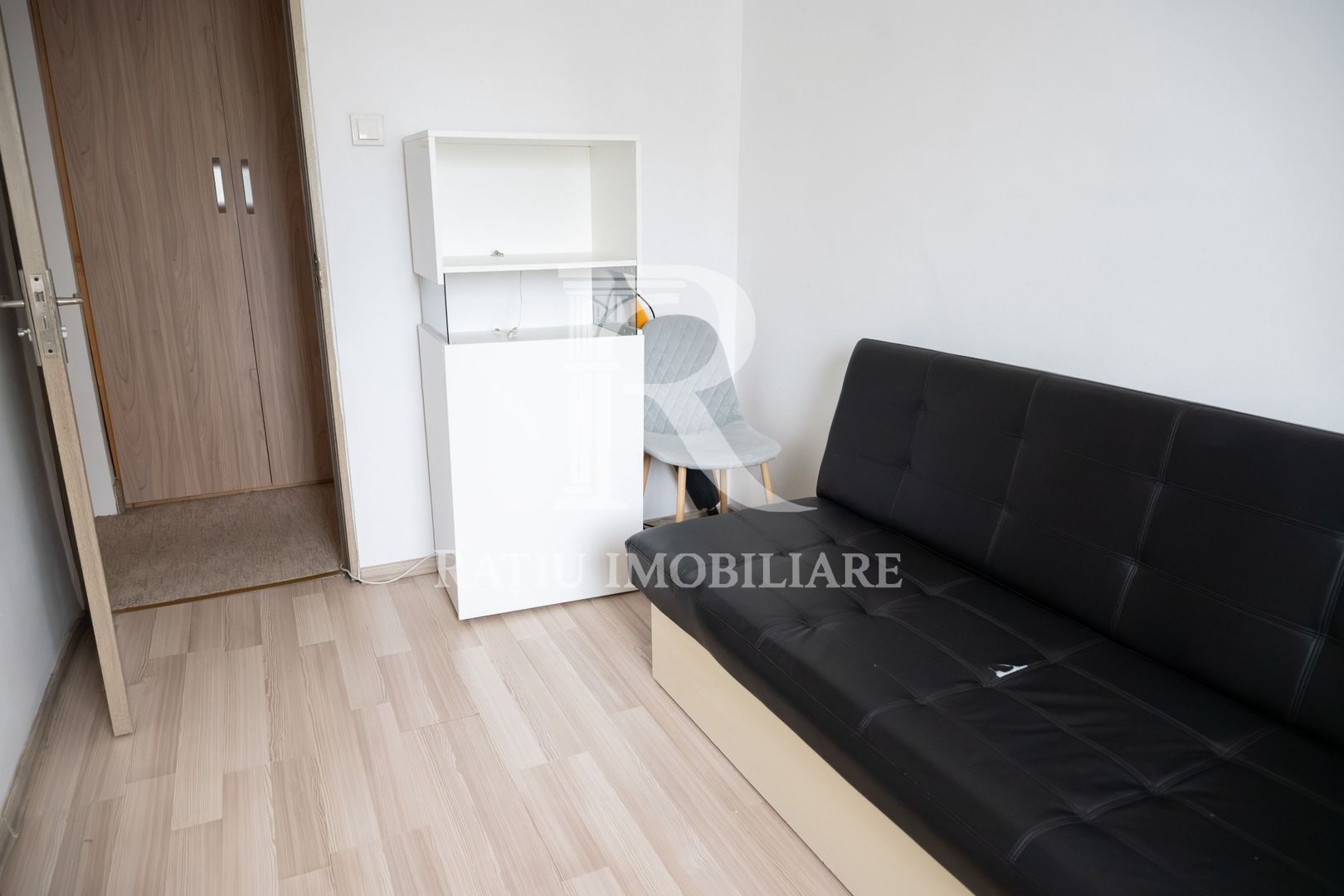Apartament cu 3 camere | Decebal | Doinei | 58 utili | Oradea - Poză 10