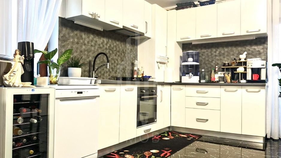 Penthouse 116 mp, terasă generoasă- vedere panoramică, compartimentare excelenta - Poză 4