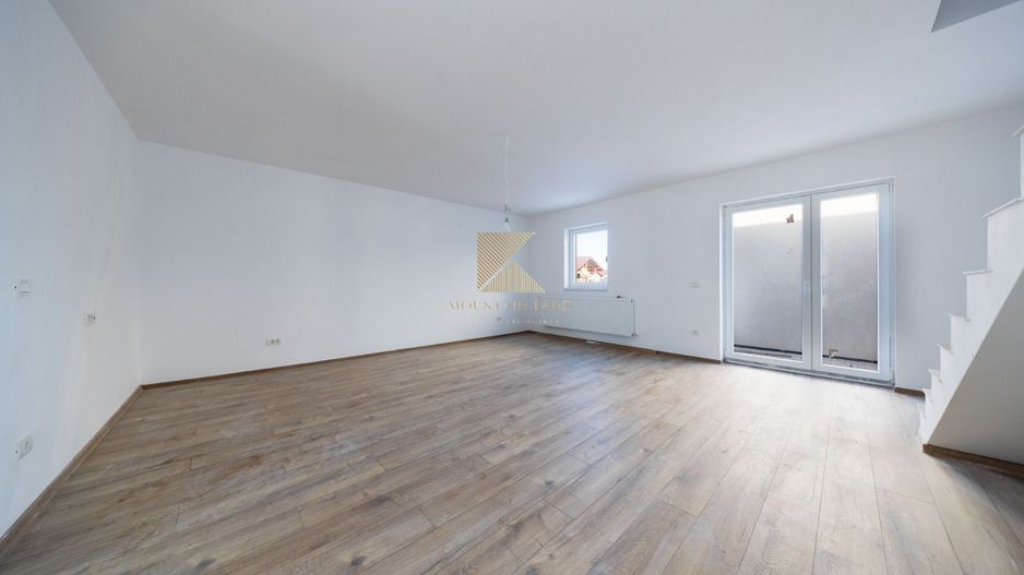 Casă modernă cu curte privată, aproape de Brașov – Cartierul Izvor - Poză 21