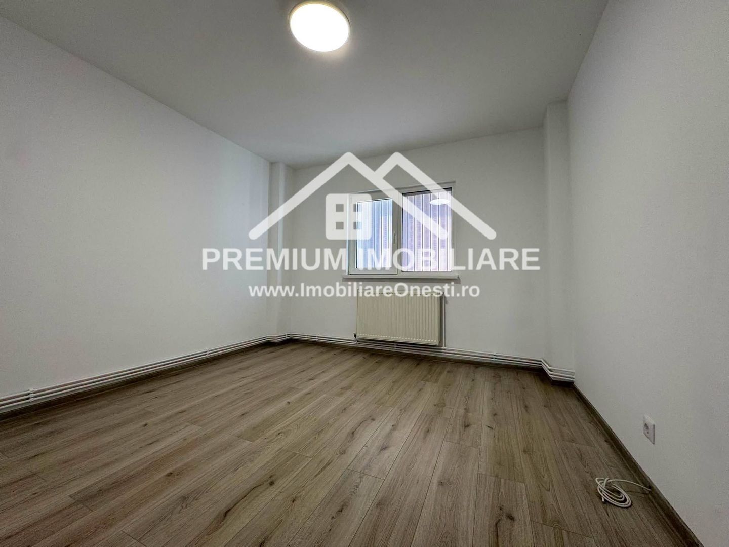Apartament 2 Camere - Zona de sus - Renovat total - Poză 2