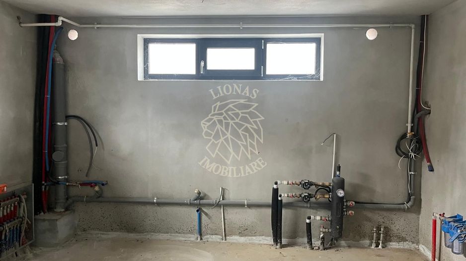 Doua case in Duplex 4 camere 183 mp-teren 295 mp-Dezmir Jud. Cluj - Poză 8