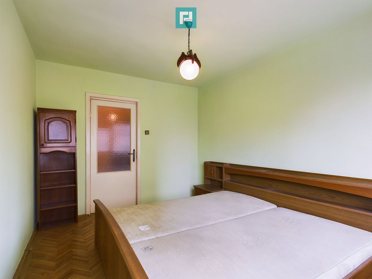 Apartament cu 3 camere, etaj intermediar - Poză 9