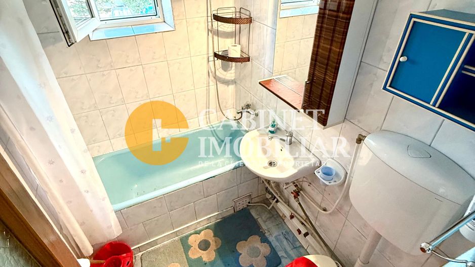 3 Camere - Liber - Etaj 1 - Tesatura - Poză 5