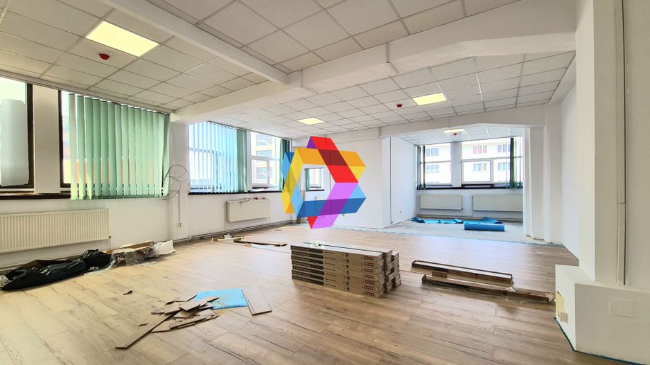 Spatiu birouri de închiriat Brasov - 130 mp # spatii-comerciale-brasov.ro - Poză 1