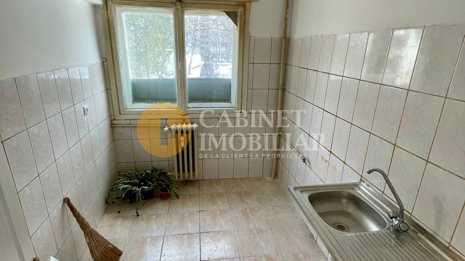 Apartament cu 3 camere - Etaj 1 - Fara Risc - Zona Palas - Poză 4