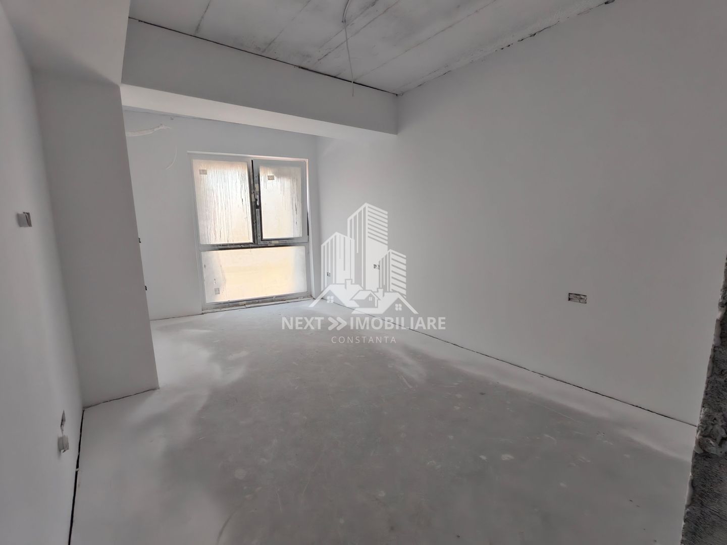 Apartament 2 si 3 camere la alb cu loc de parcare inclus - Poză 2