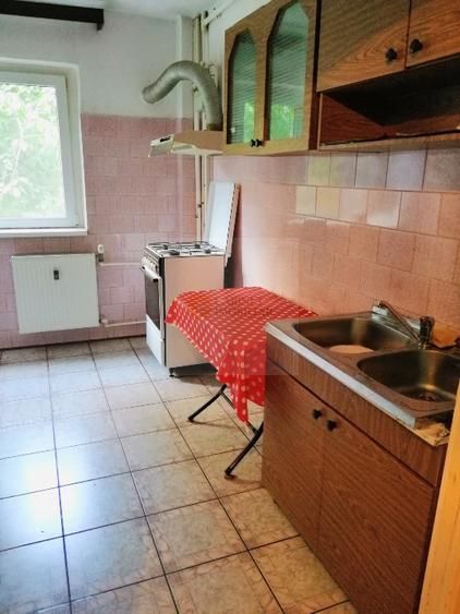 2 Camere - 56 MP | 1984 | Decomandat | 1/10 | Metrou Lujerului - 3 min - Poză 2