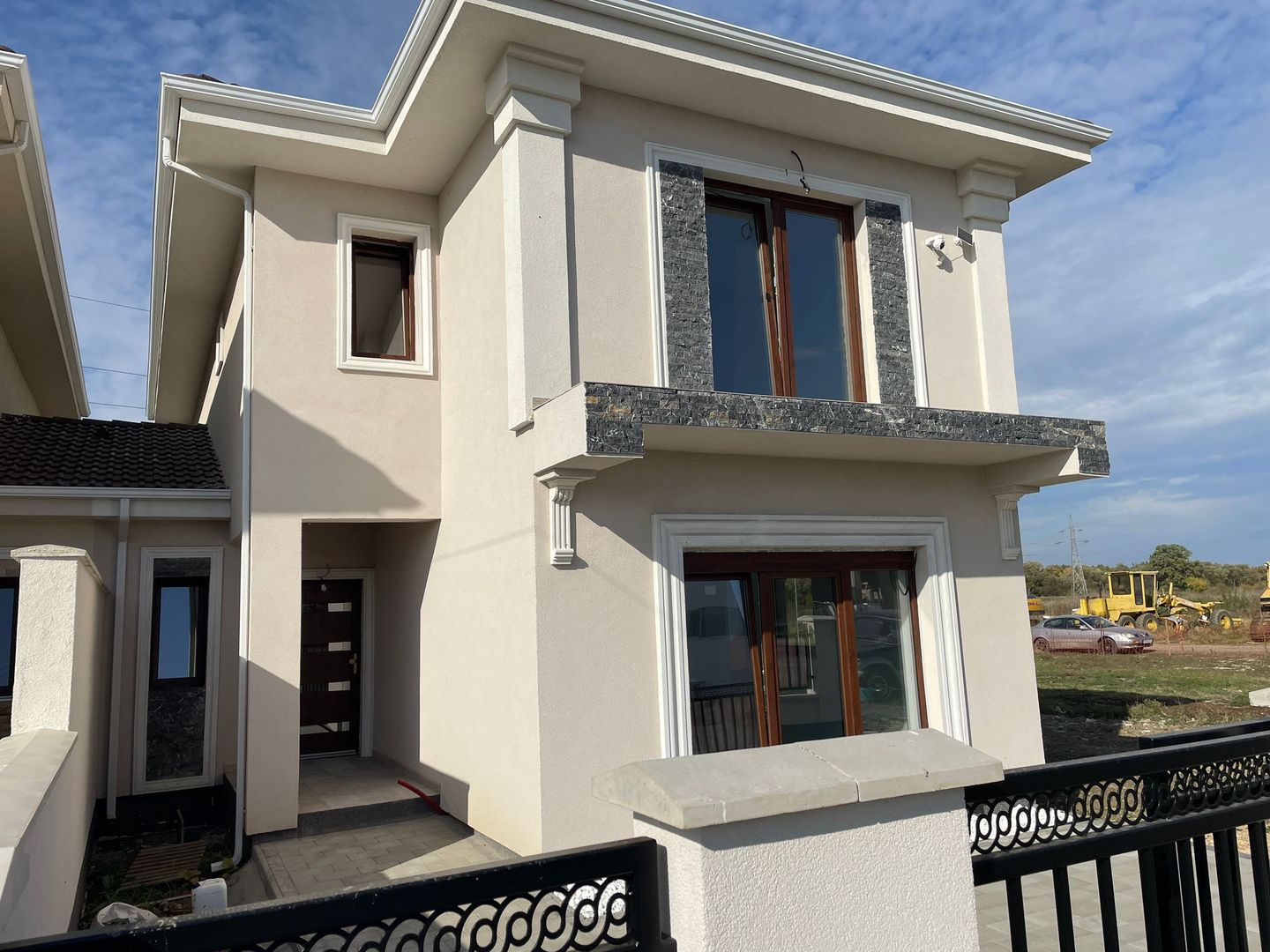 Duplex cu 5 camere-Super Pozitie-190000€|Ghiroda - Poză 1