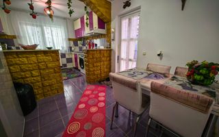 Vila cu etaj si mansarda, teren 7.200 mp, 1.550 mp intravilan - Poză 7