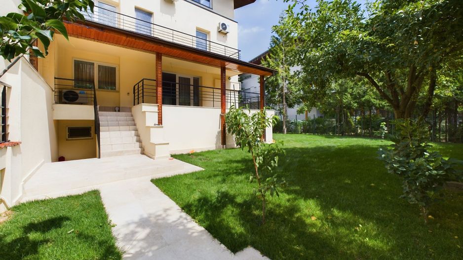 Vilă pe Șoseaua Nordului- Pretabilă pt. Locuit/Activitate Comercială - Poză 3