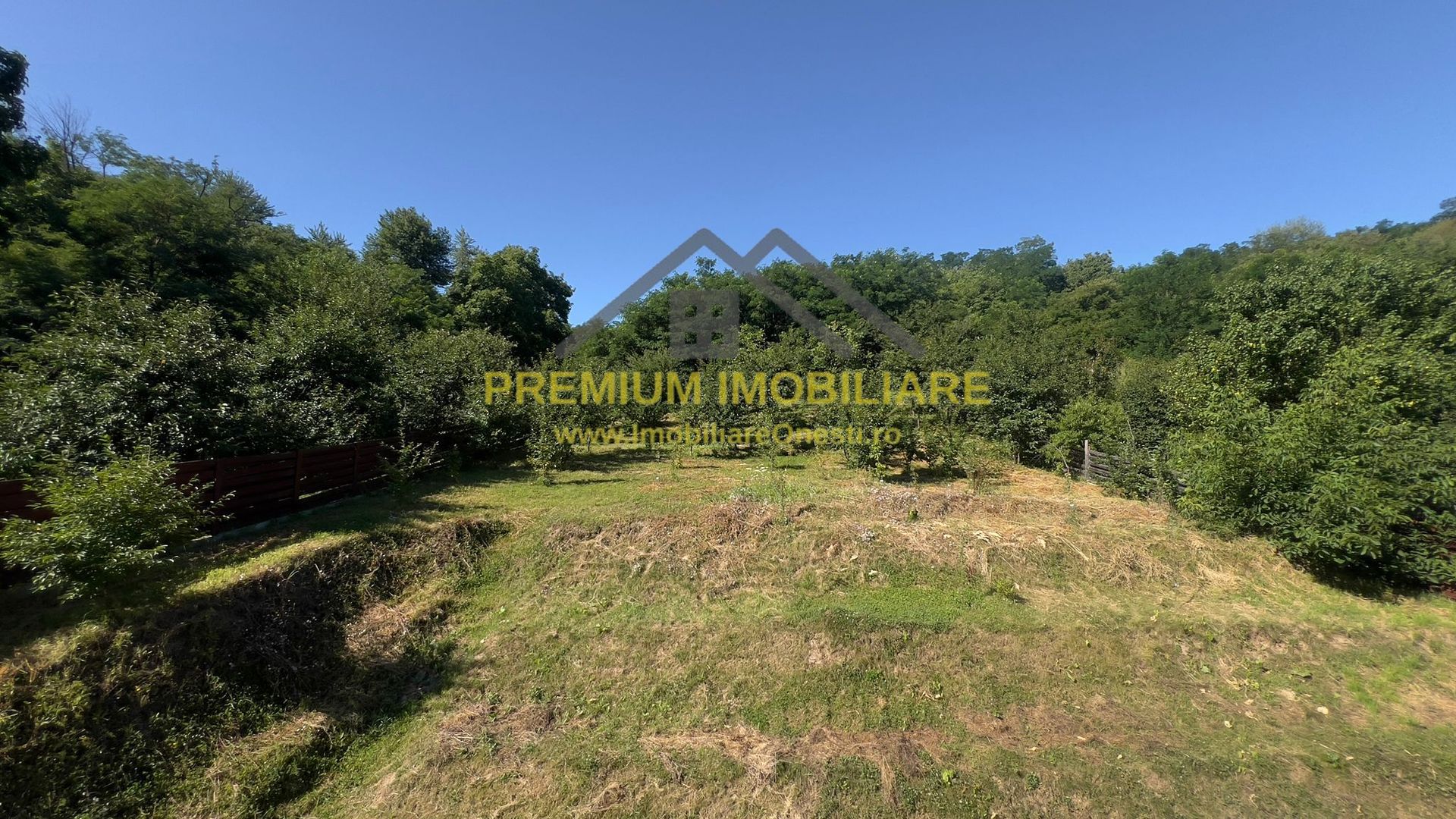 Vilă P+M cu teren de 4.200 mp + Garaj - Onești - Poză 35