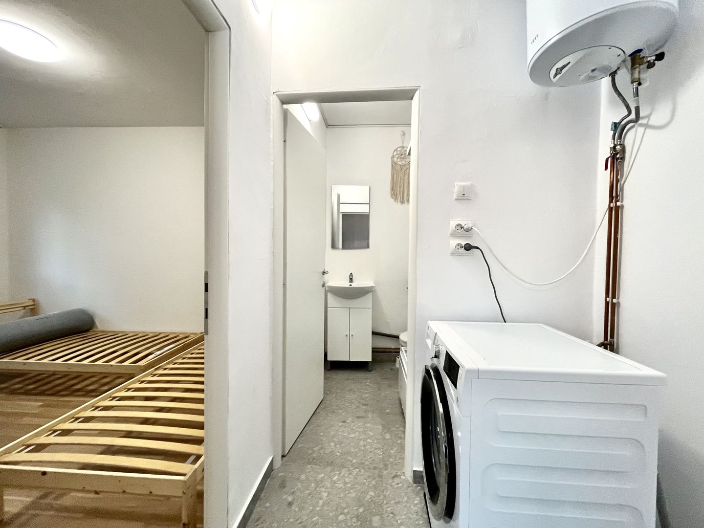 Apartament 3 camere, 2 bai, etajul 1,  in  zona Aradului - Piața Verde - Poză 7