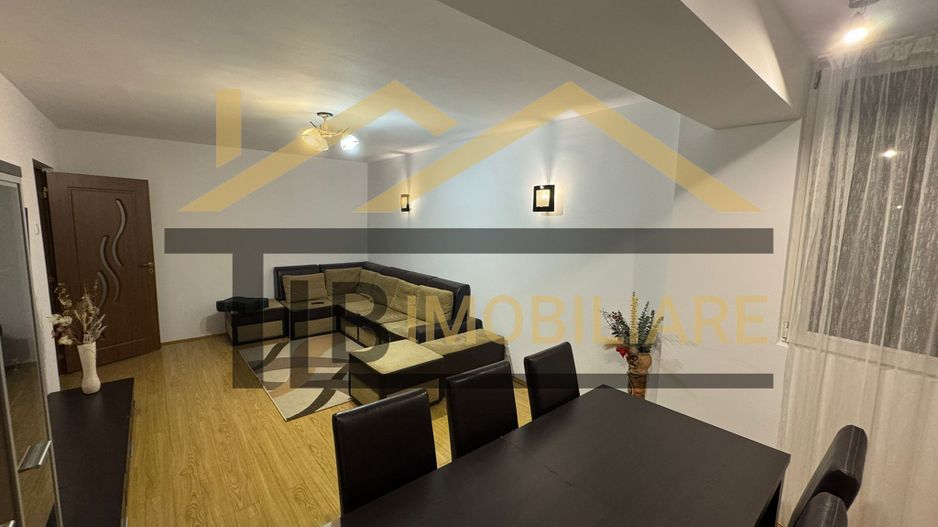 Apartament de 3 camere, 74mp, decomandat, Zona Fortuna - Poză 2