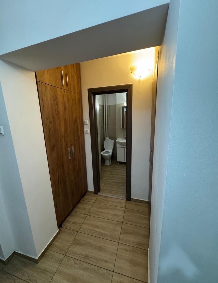 GARSONIERA TURDA, MOBILAT MODERN, BUCATARIE INCHISA, METROU 5 MINUTE - Poză 5