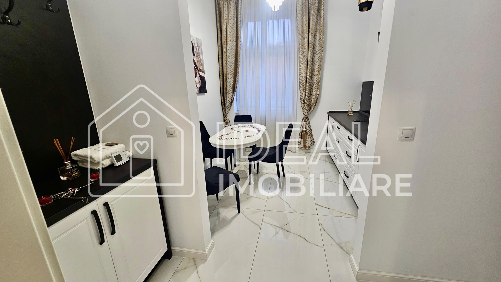 Garsonieră ultracentrală de vânzare - zona Bălcescu - Poză 6