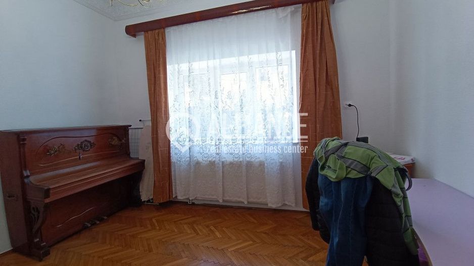 CENTRU SALA SPORTURILOR(COD03)- Casa interbelica si curte generoasa ! - Poză 17