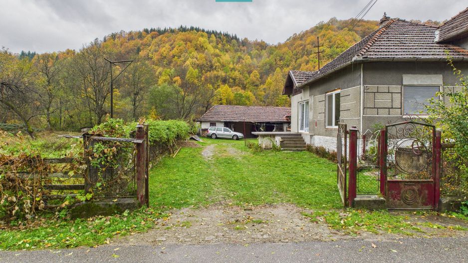 Casă renovată în localitatea Lazuri, Arad - Poză 14