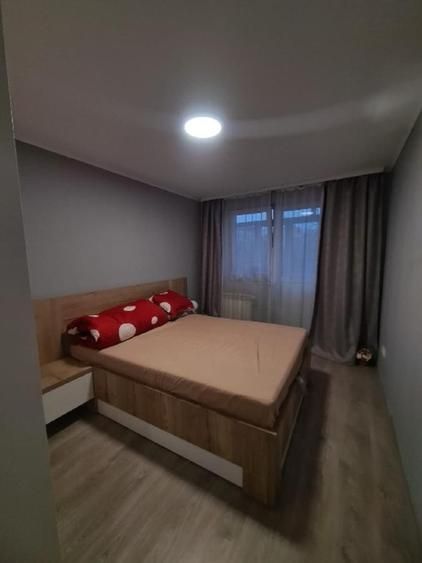 Apartament Micro 14 complet renovat - Poză 8