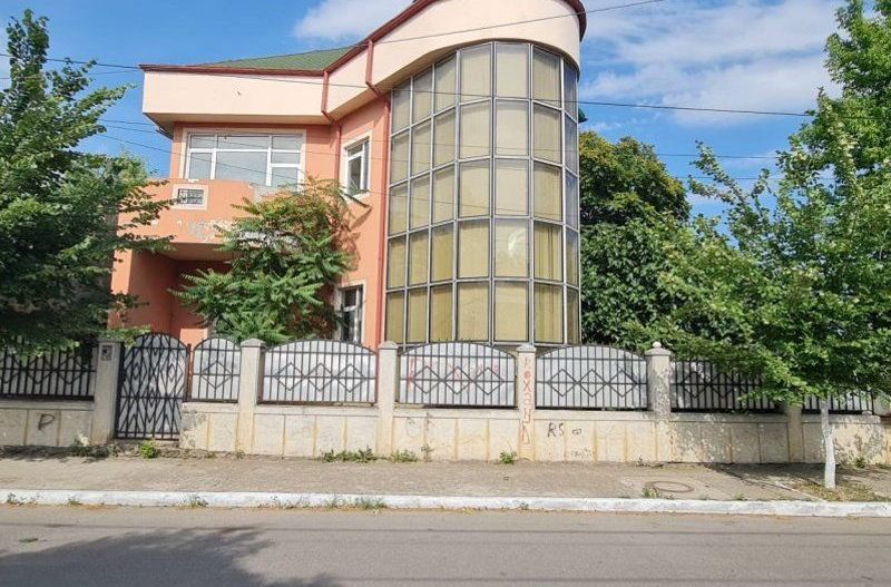 Vila cu piscina, 950  mp teren -  Piata Centrala, str. Posta Veche - Poză 12