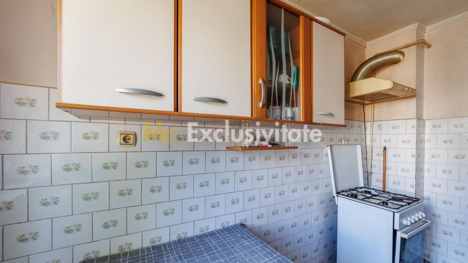Apartament Trivale et.1 linga Piata si Sc.12 - Poză 8
