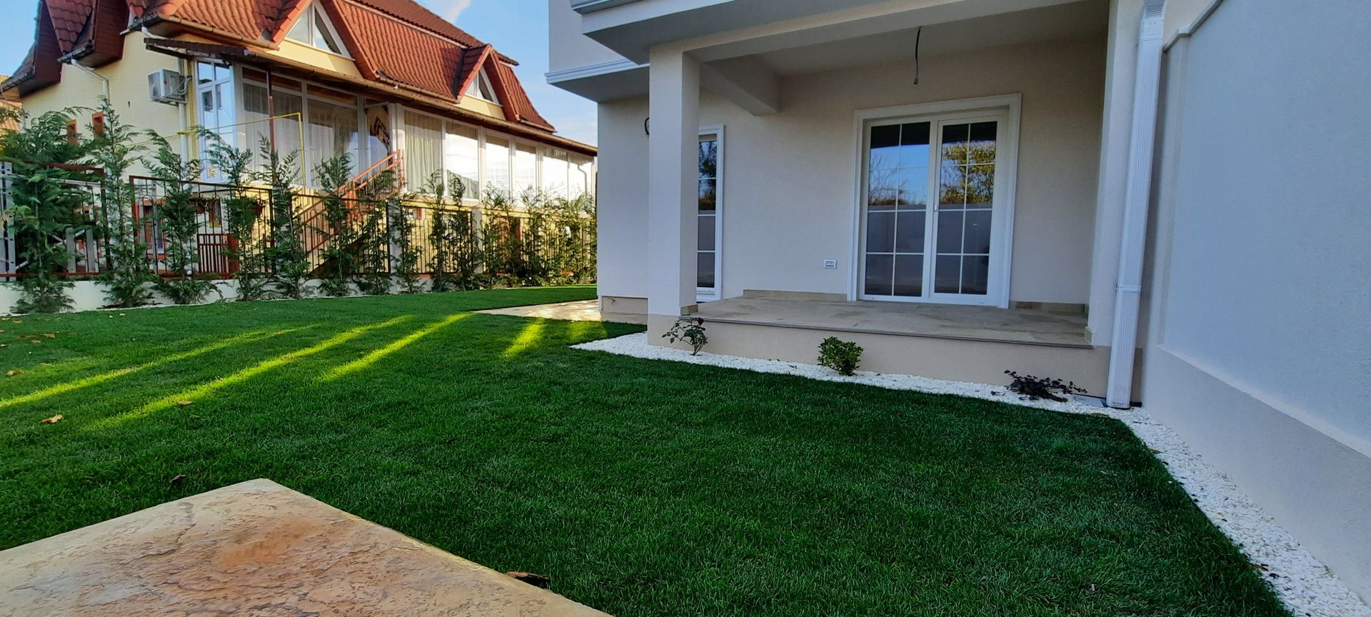 Locuinta deosebita cu finisaje PREMIUM - Poză 1