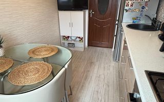 VANDUT! Metrou 1 Decembrie Decomandat Confort 1 57mp - Poză 6