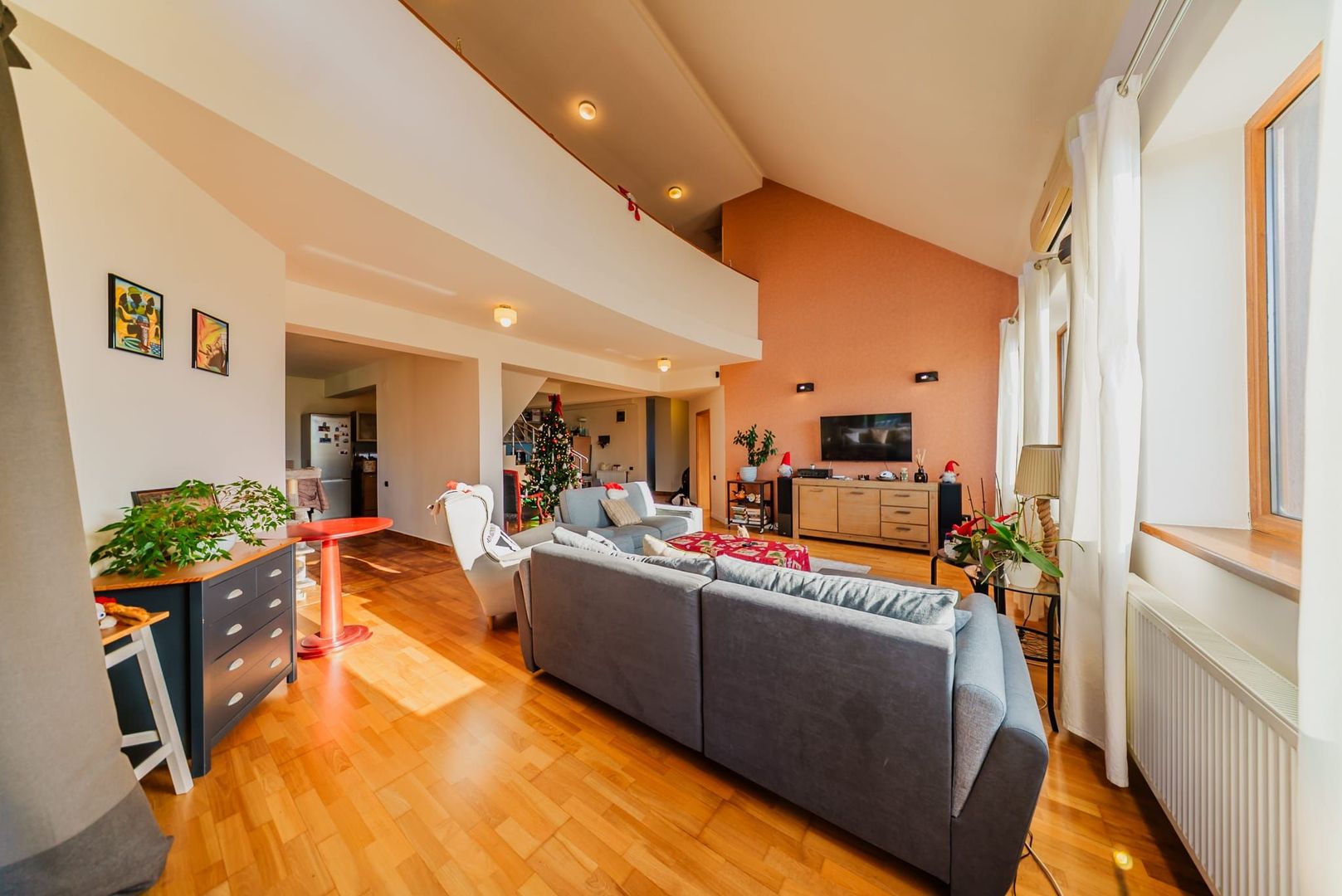 Vila 5 camere, gata de mutare, teren 700 mp, strada privata- Gradiste - Poză 5