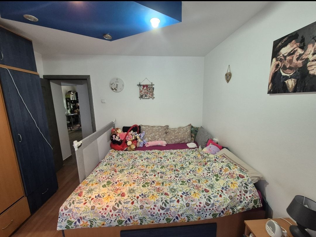 Ap decomandat 4 camere , 2 bai si 2 balcoane-zona Colentina bloc 1986 - Poză 12