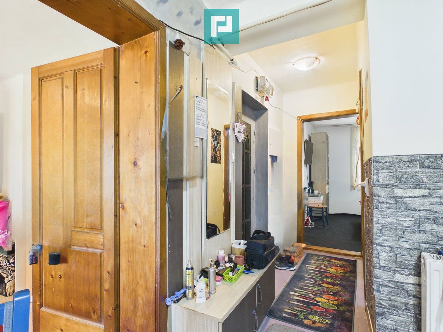 Apartament cu două camere Zimandul Nou - Poză 8