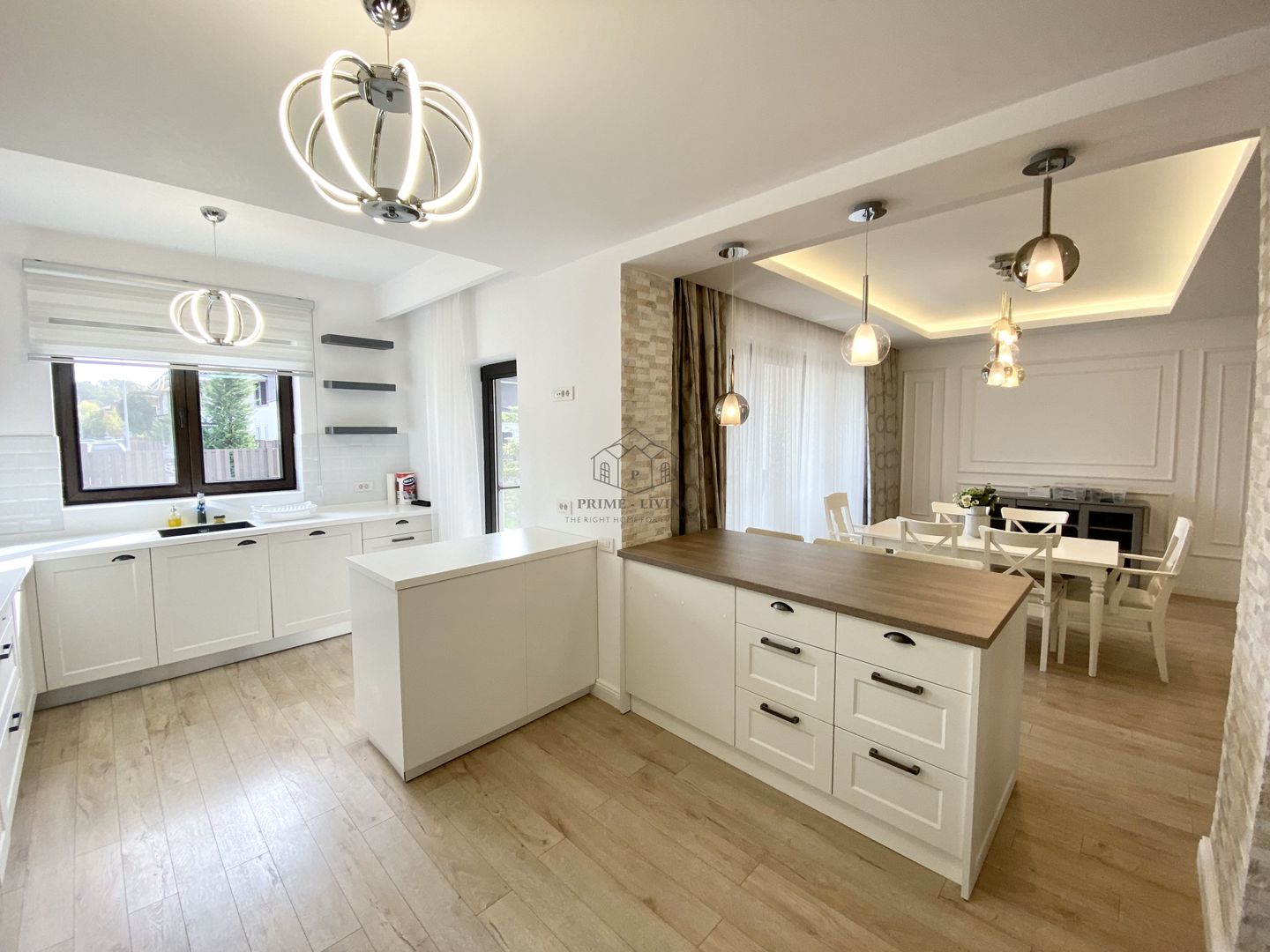 VILA SPATIOASA CU 5 CAMERE LA INCHIRIERE IN COMPLEX REZIDENTIAL - Poză 8