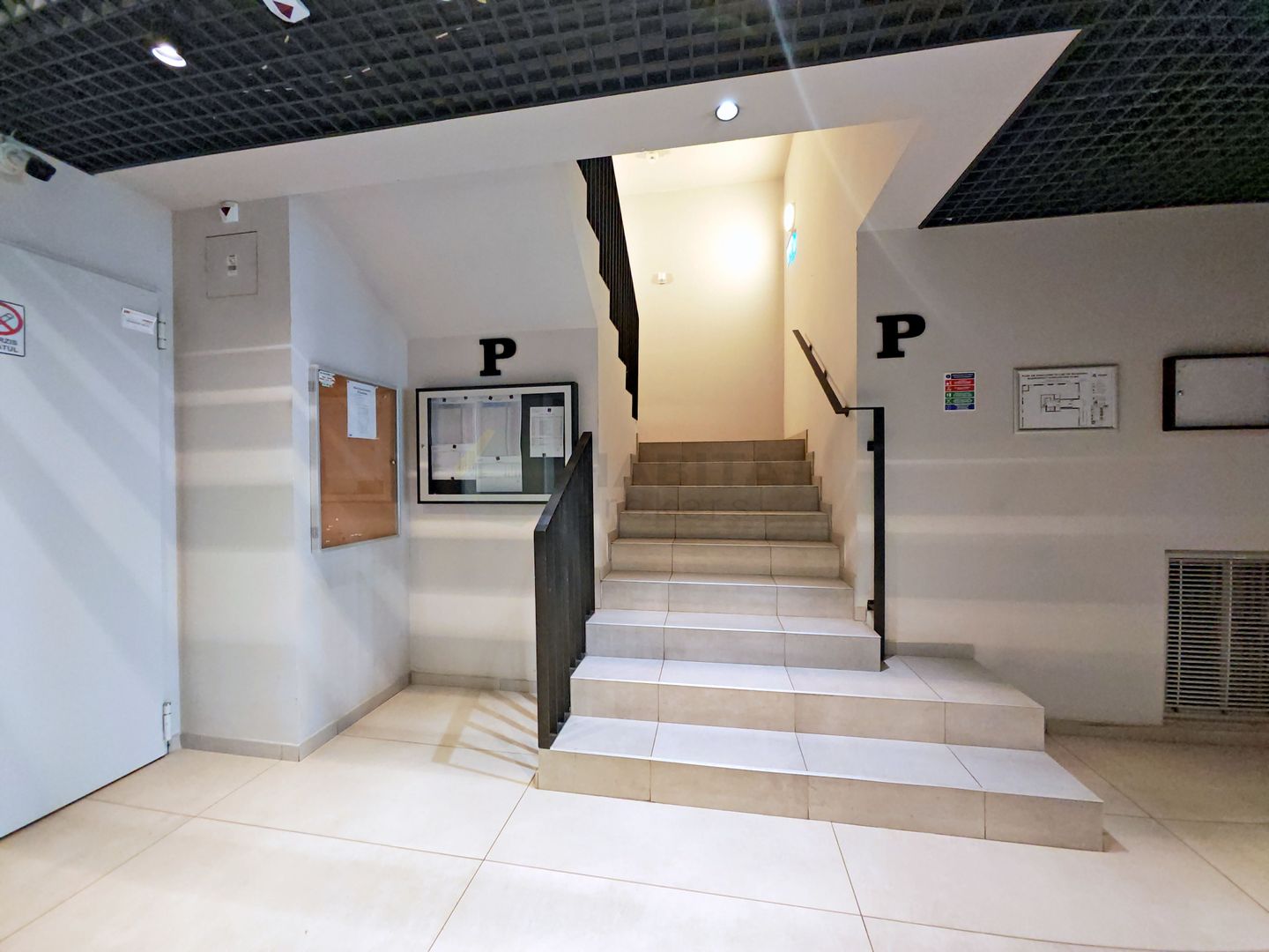 Acasă în Triama Residence: Garsonieră Modernă și Spațioasă - Poză 16