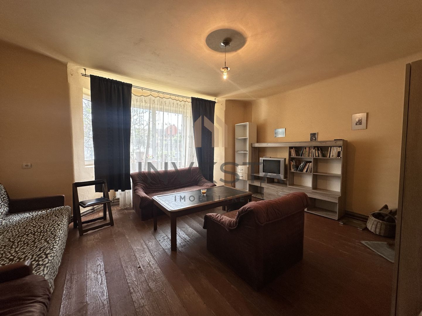 Casă cu teren de 890 mp/ Cartier Gruia - Poză 1