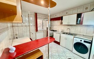 Apartament cu 3 camere / 75mp / in zona Podu Ros- 1001 Articole - Poză 1