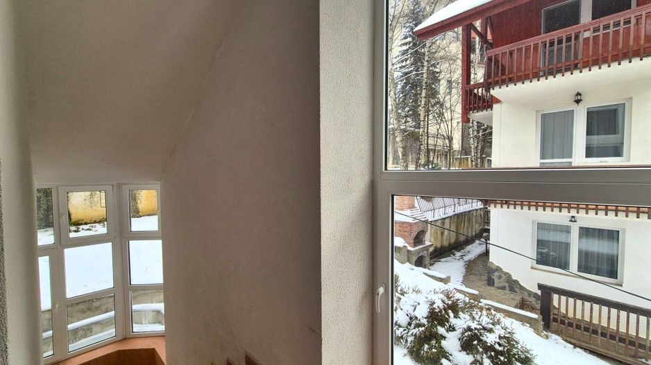 Comision 0 - Apartament în vilă, spațios, priveliște spre cabana Postăvaru - Poză 5