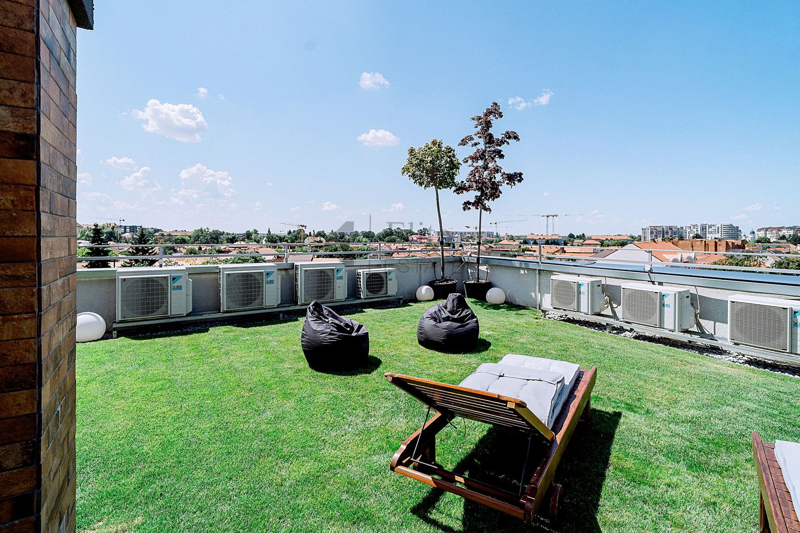 Penthouse de lux 530 mp ultracentral in Oradea - Poză 76