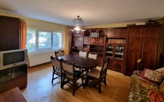 Apartament cu trei camere, zona Racadau 73 mp - Poză 1