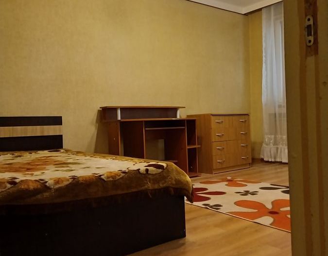 Închiriere apartament 3 camere, 60 mp - Poză 11