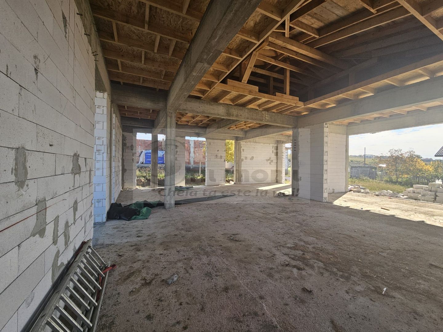 Casa plan parter - 145mp - Bucium - Poză 9