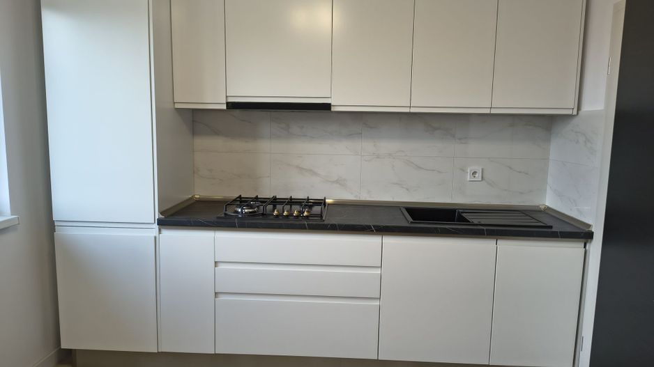 Apartament 3 camere, bloc nou, mobilat și utilat, parcare subterană - Poză 3