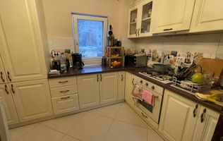 Apartament 4 camere,etaj 1,zona Bucovina